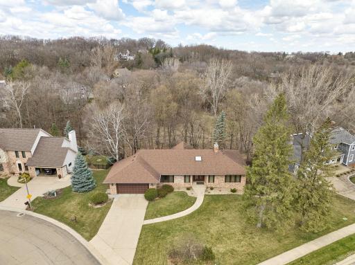 1386 Woodland Drive SW, Rochester, MN 55902
