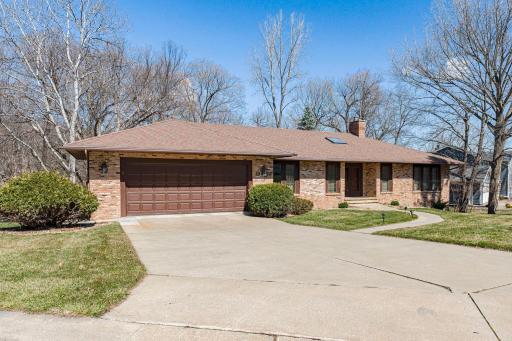 1386 Woodland Drive SW, Rochester, MN 55902