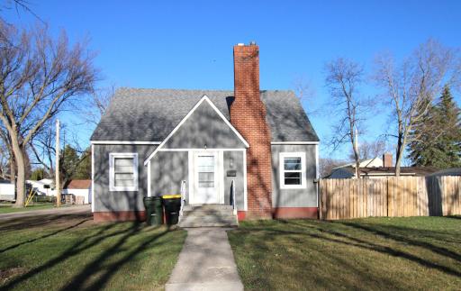 209 S 7th Street, Olivia, MN 56277