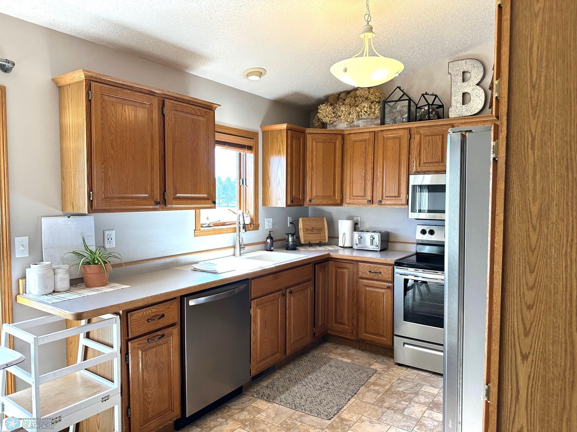 Kitchen 2 1.jpg