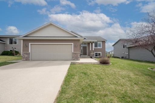 5797 Excalibur Court NW, Rochester, MN 55901