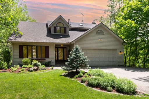 Welcome to 25525 Orchard Circle, Shorewood, MN!