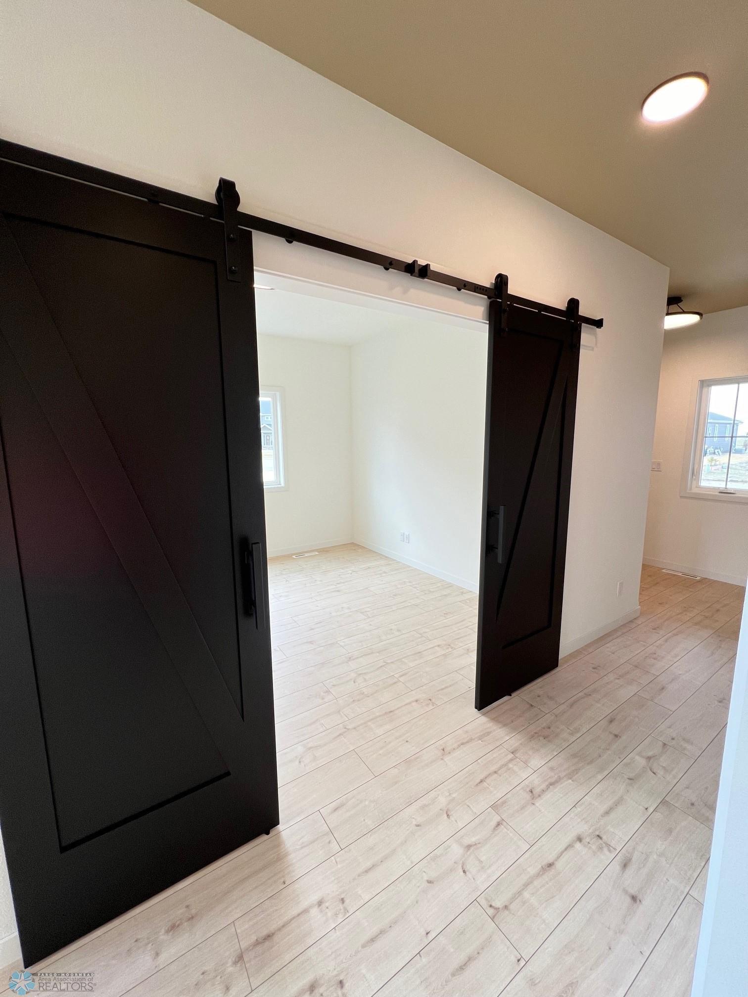 flex room.jpg