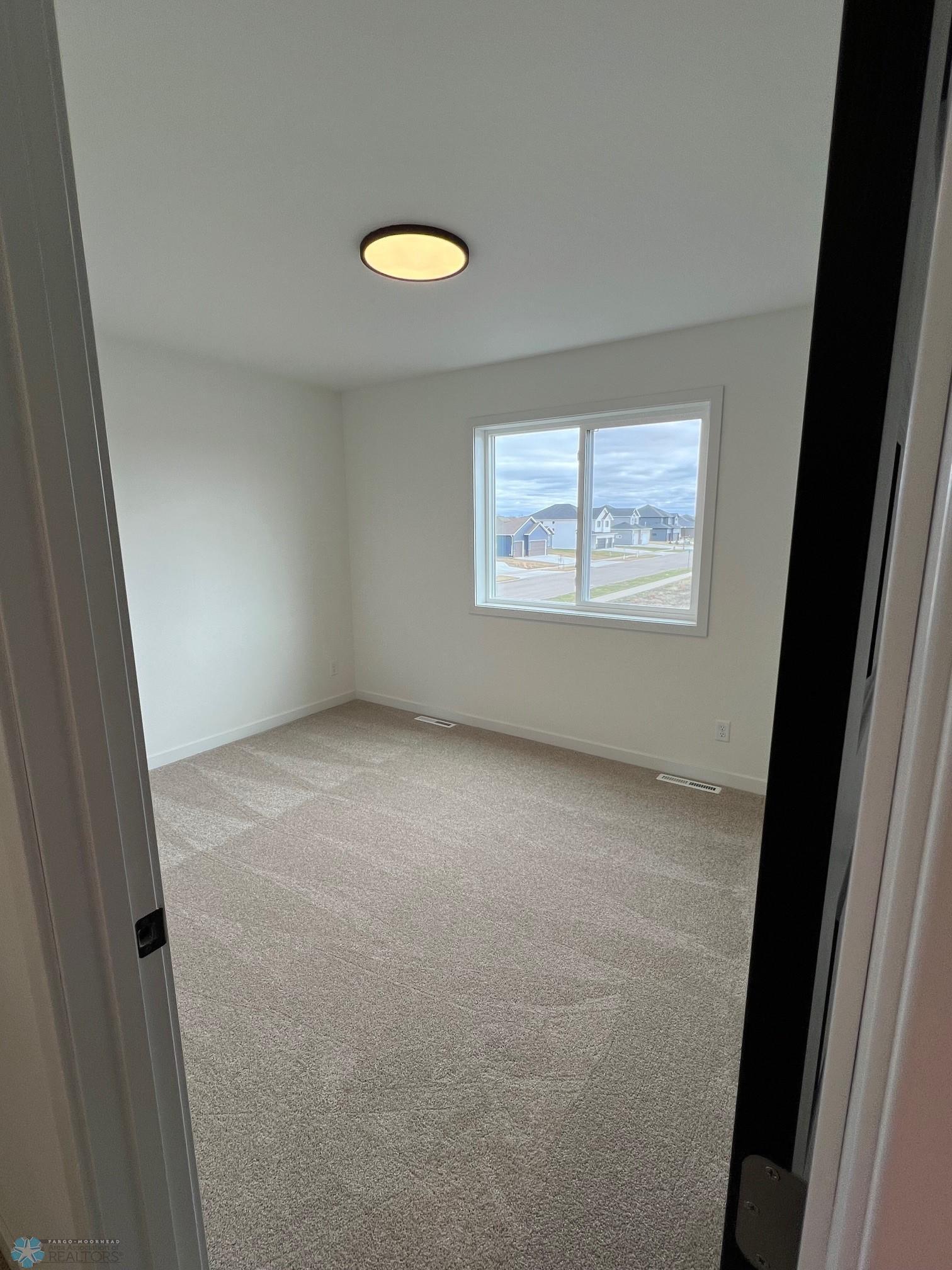 bedroom 4.jpg