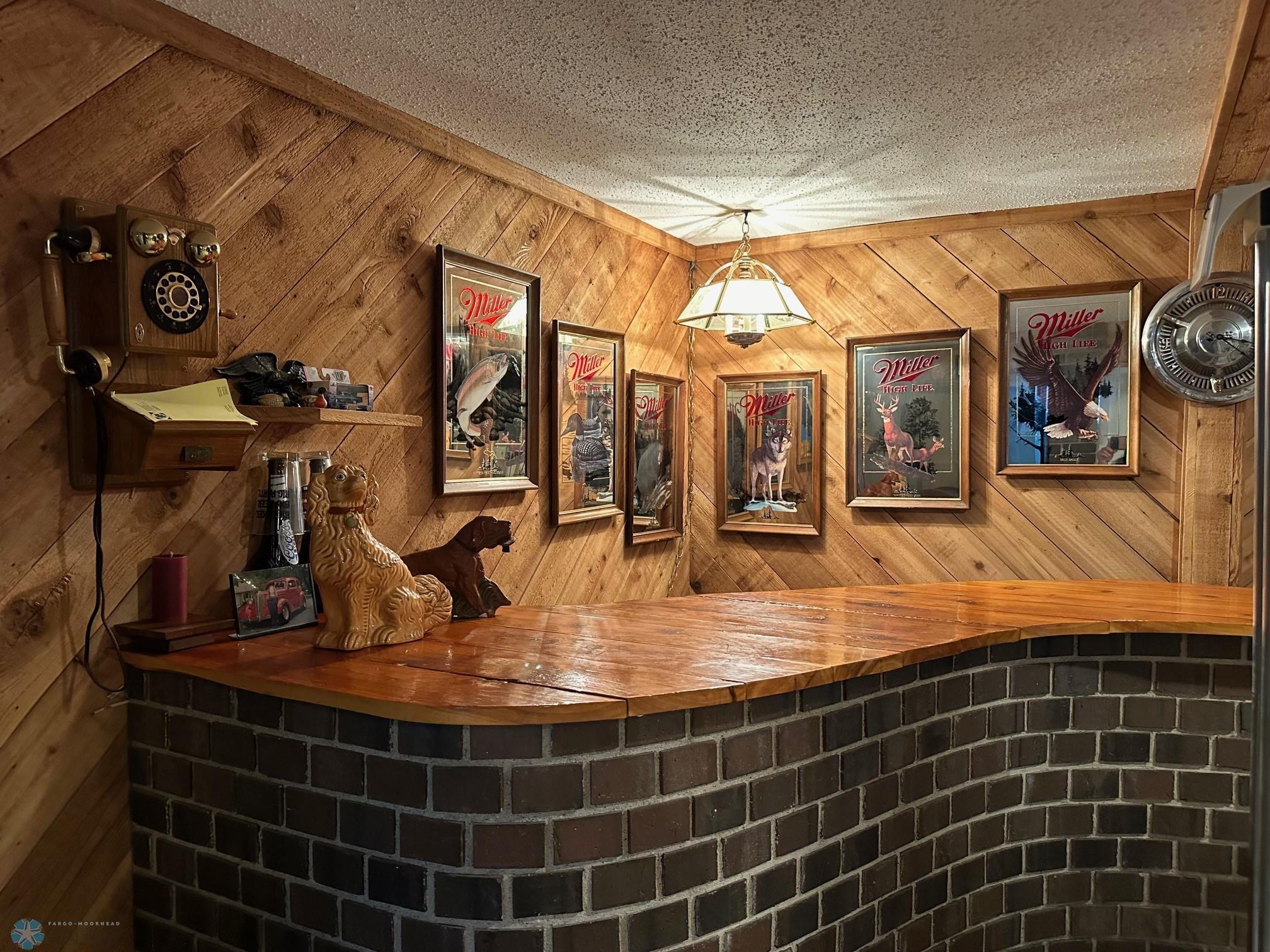 Basement Dry Bar 2.jpg