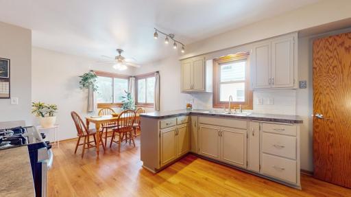 3358 Library Lane- Attractive and spacious Kitchen