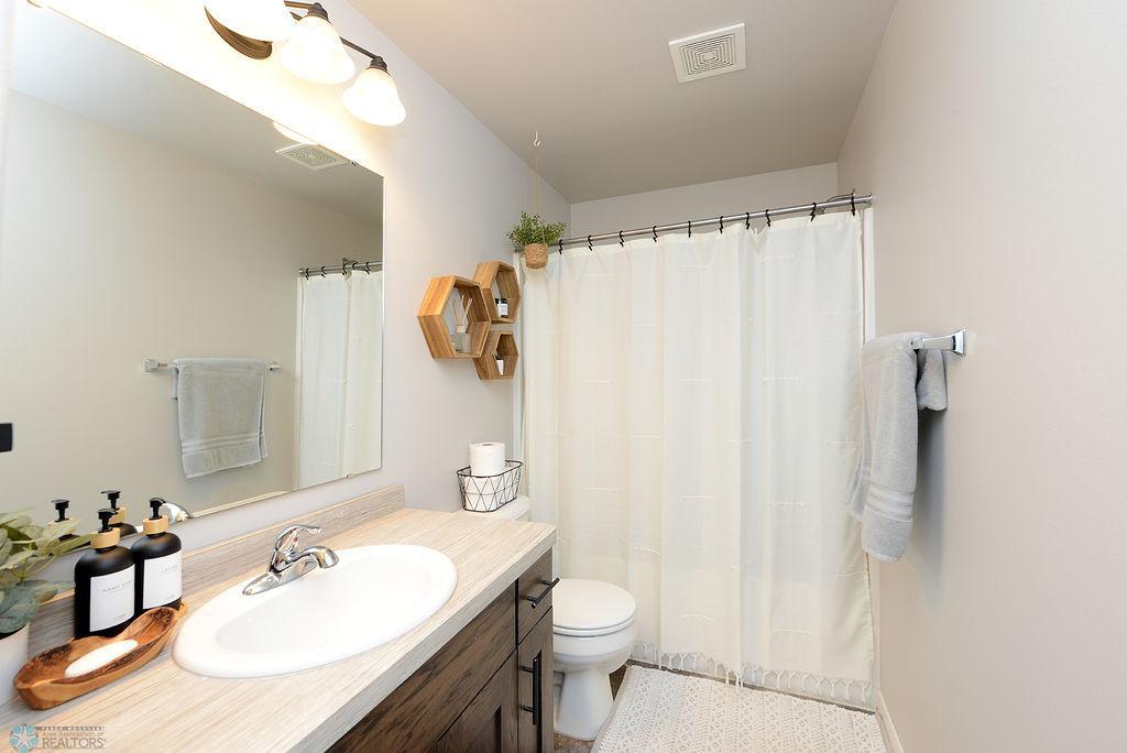 Full Lower Bath