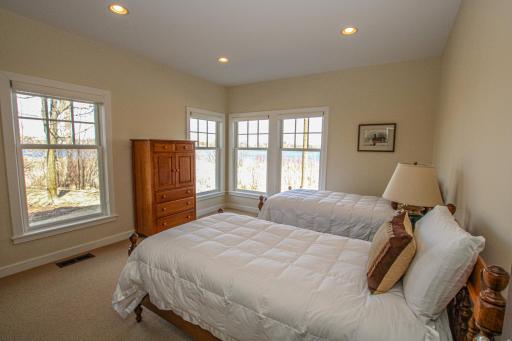 2215 Majestic Lane NW, Alexandria, MN 56308