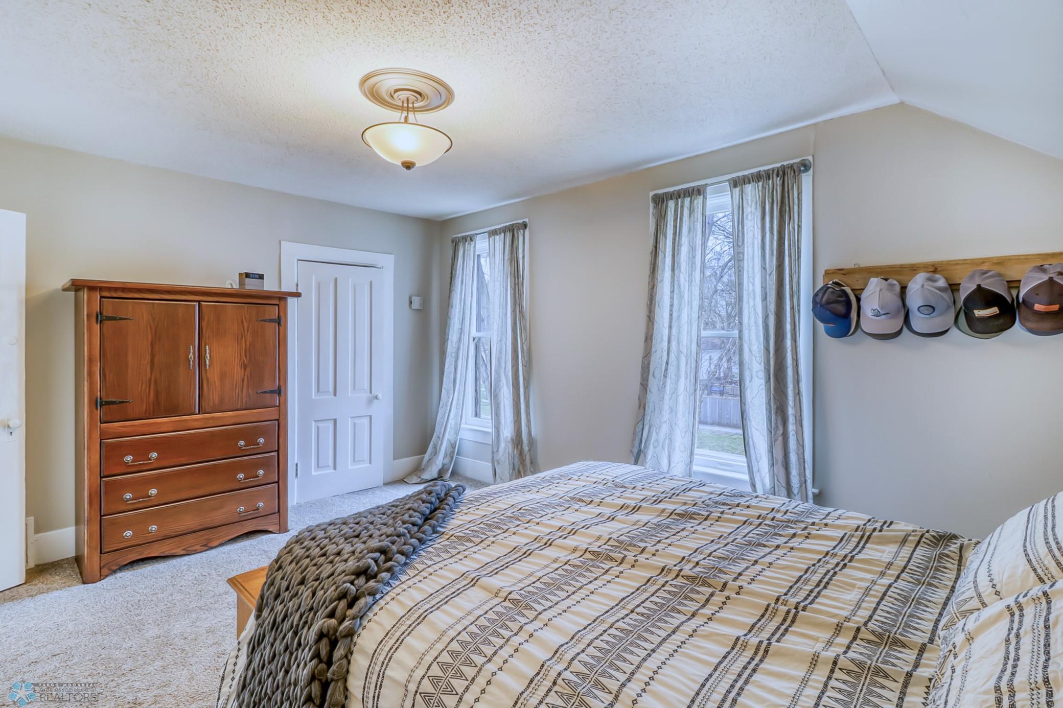 Upstairs Bedroom1_3.jpg