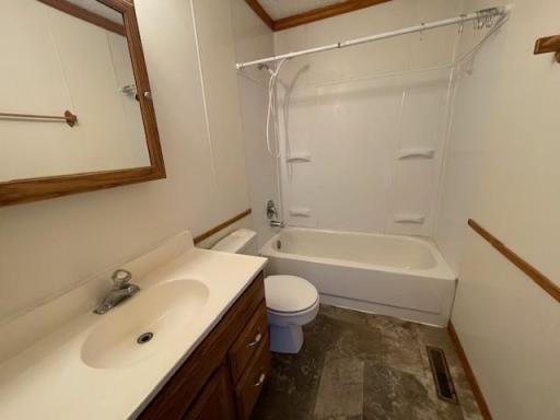 Bathroom 2.jpg
