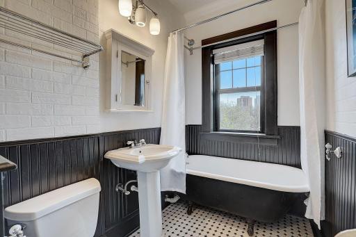 1901 Stevens Avenue, 306, Minneapolis, MN 55403