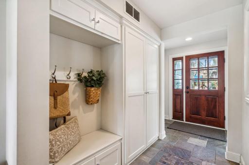 4521 Rutledge Avenue, Edina, MN 55436