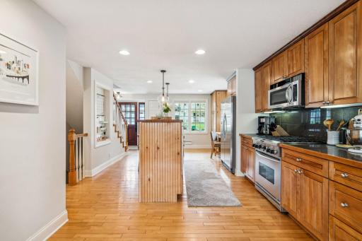 4521 Rutledge Avenue, Edina, MN 55436