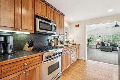 4521 Rutledge Avenue, Edina, MN 55436