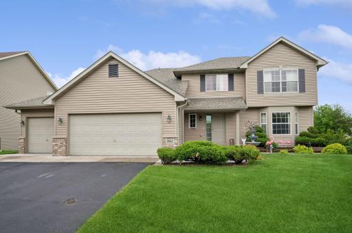 9902 Chestnut Avenue N, Brooklyn Park, MN 55443