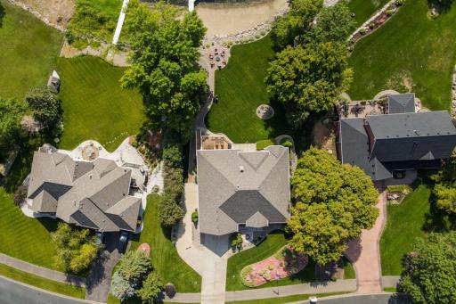 876 Stonebrooke Drive, Shakopee, MN 55379