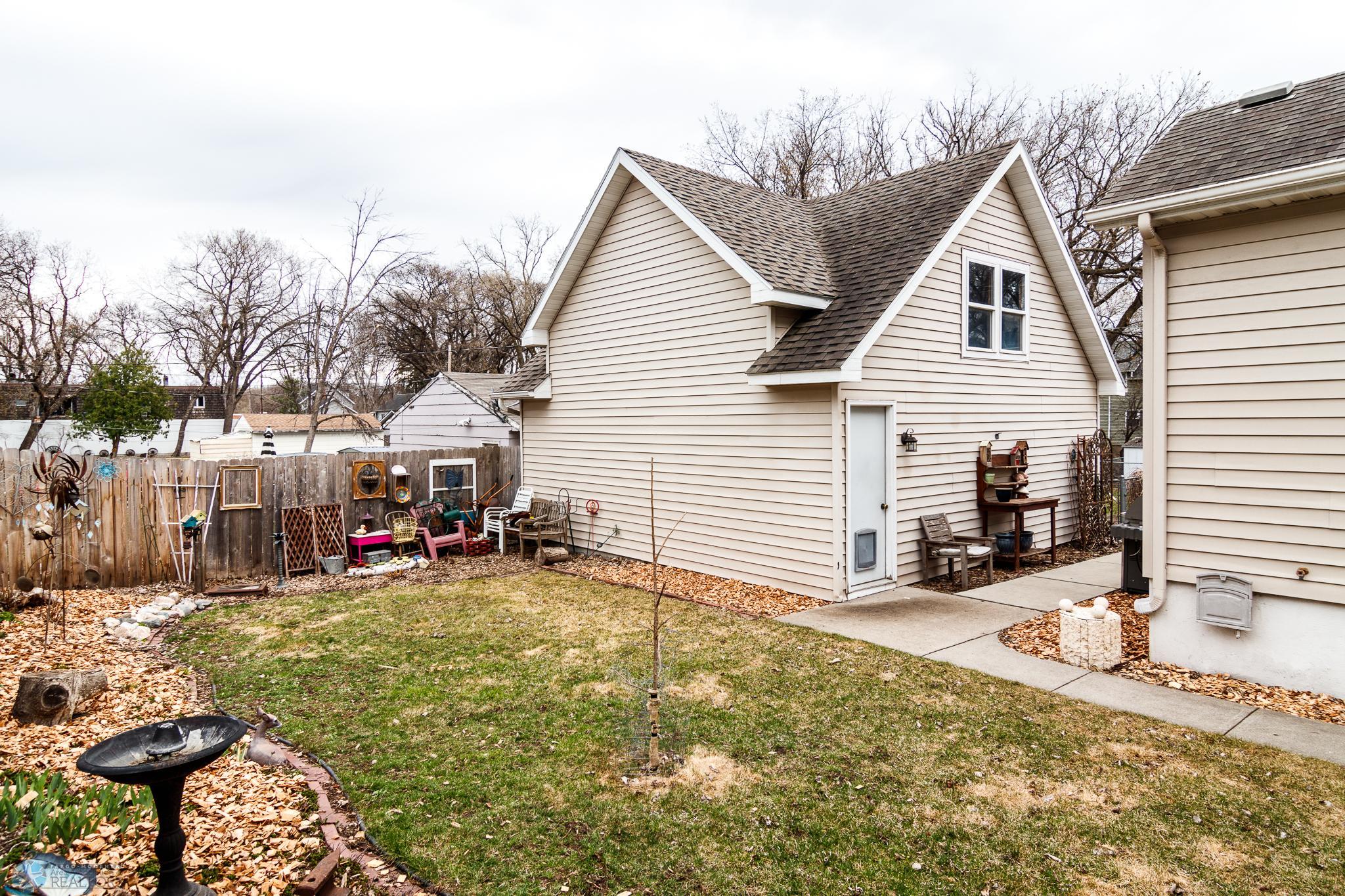 Garage & Side Yard