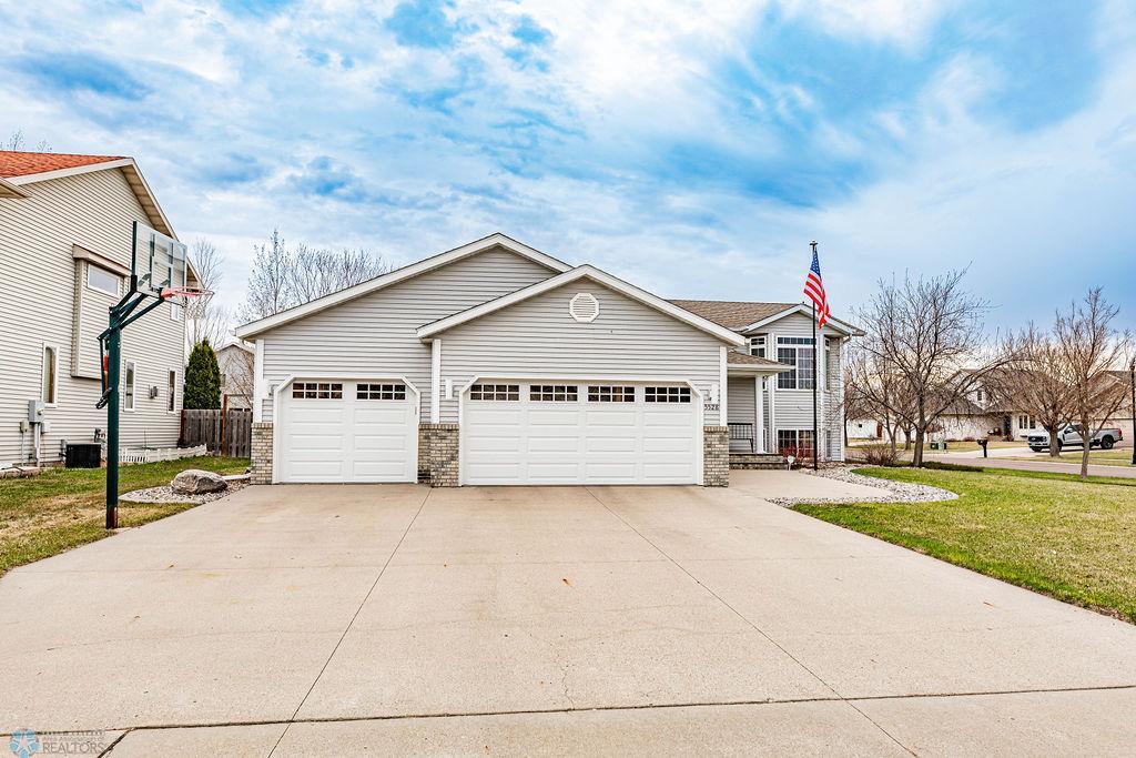 Large 3 Stall Heated Garage