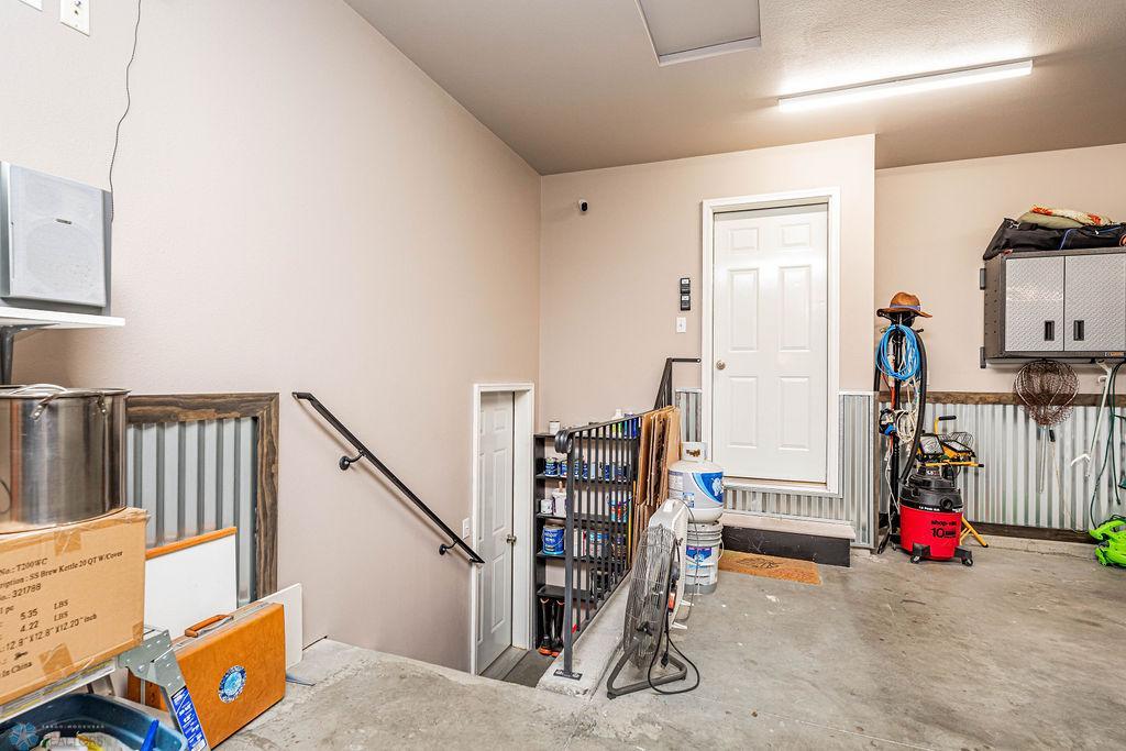 Stairway to LL Laundry Room