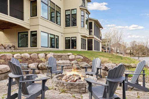 8350 Marsh Creek Road, Saint Paul, MN 55125