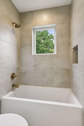 6213 Crescent Drive, Edina, MN 55436
