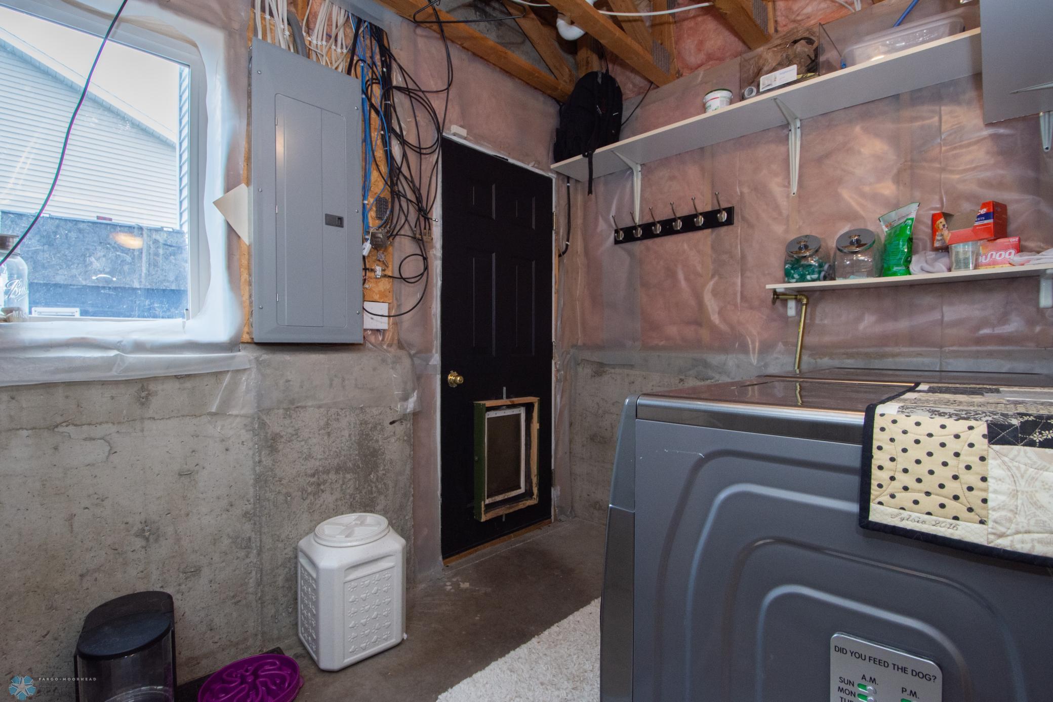 Laundry/Utility/Garage Access