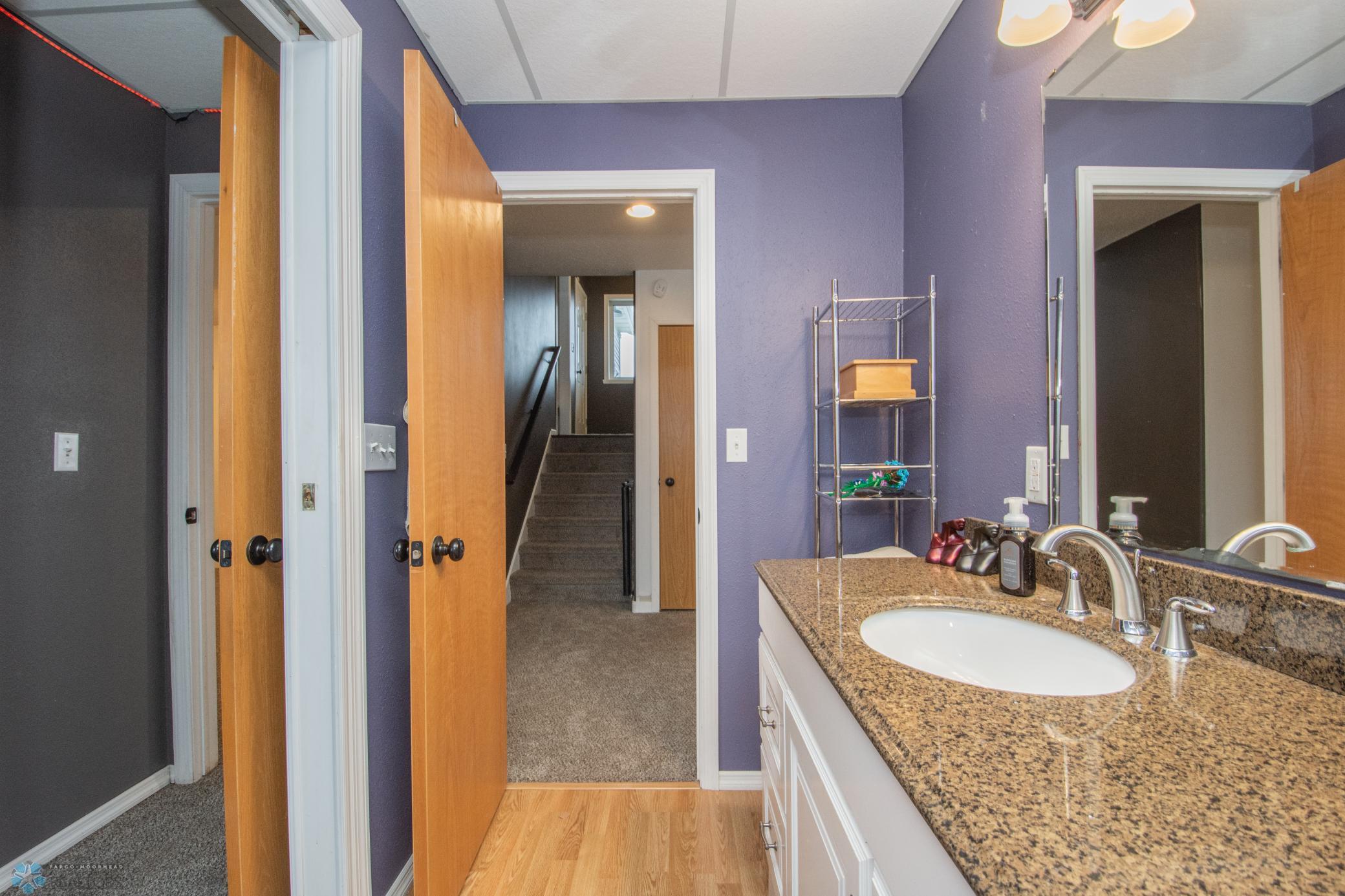 Hollywood Bathroom