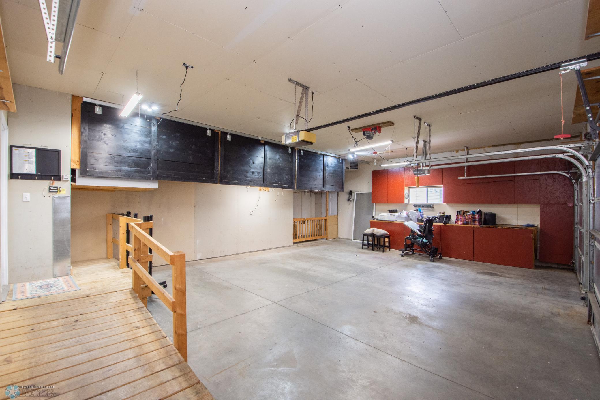 Insulated & Heated Garage