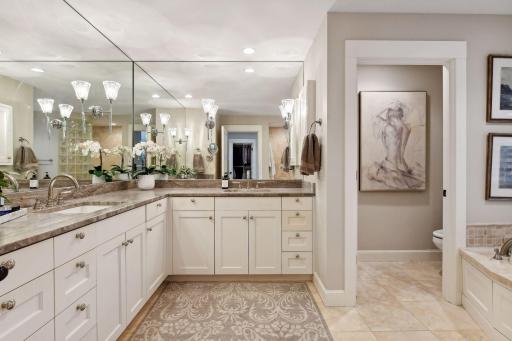 2227 Portico Green, Minnetonka, MN 55391