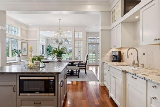 2227 Portico Green, Minnetonka, MN 55391
