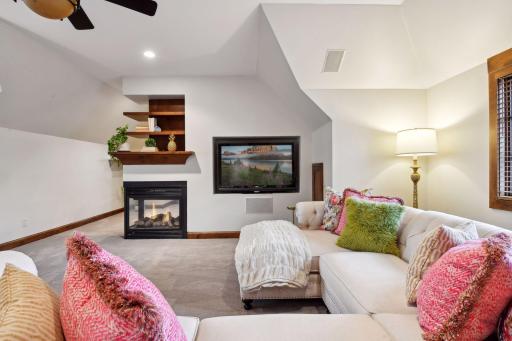2227 Portico Green, Minnetonka, MN 55391