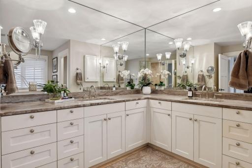 2227 Portico Green, Minnetonka, MN 55391