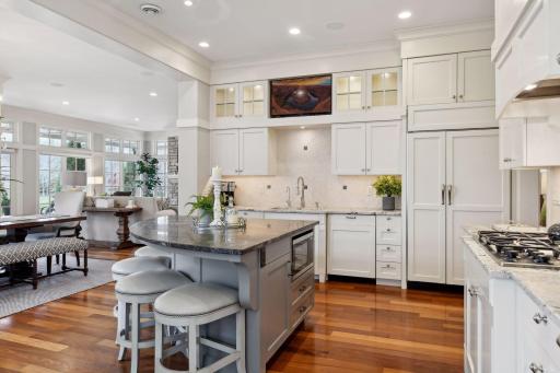 2227 Portico Green, Minnetonka, MN 55391