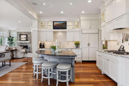 2227 Portico Green, Minnetonka, MN 55391