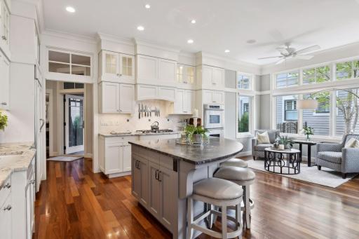 2227 Portico Green, Minnetonka, MN 55391