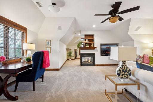 2227 Portico Green, Minnetonka, MN 55391