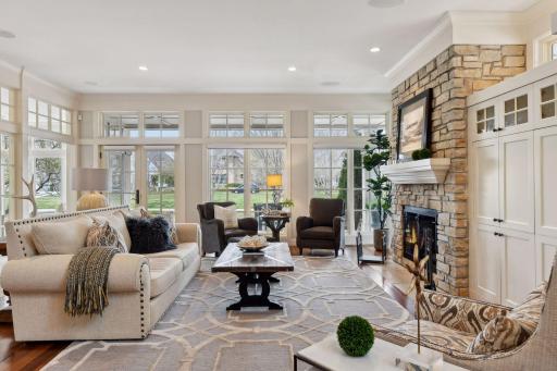 2227 Portico Green, Minnetonka, MN 55391