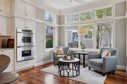 2227 Portico Green, Minnetonka, MN 55391