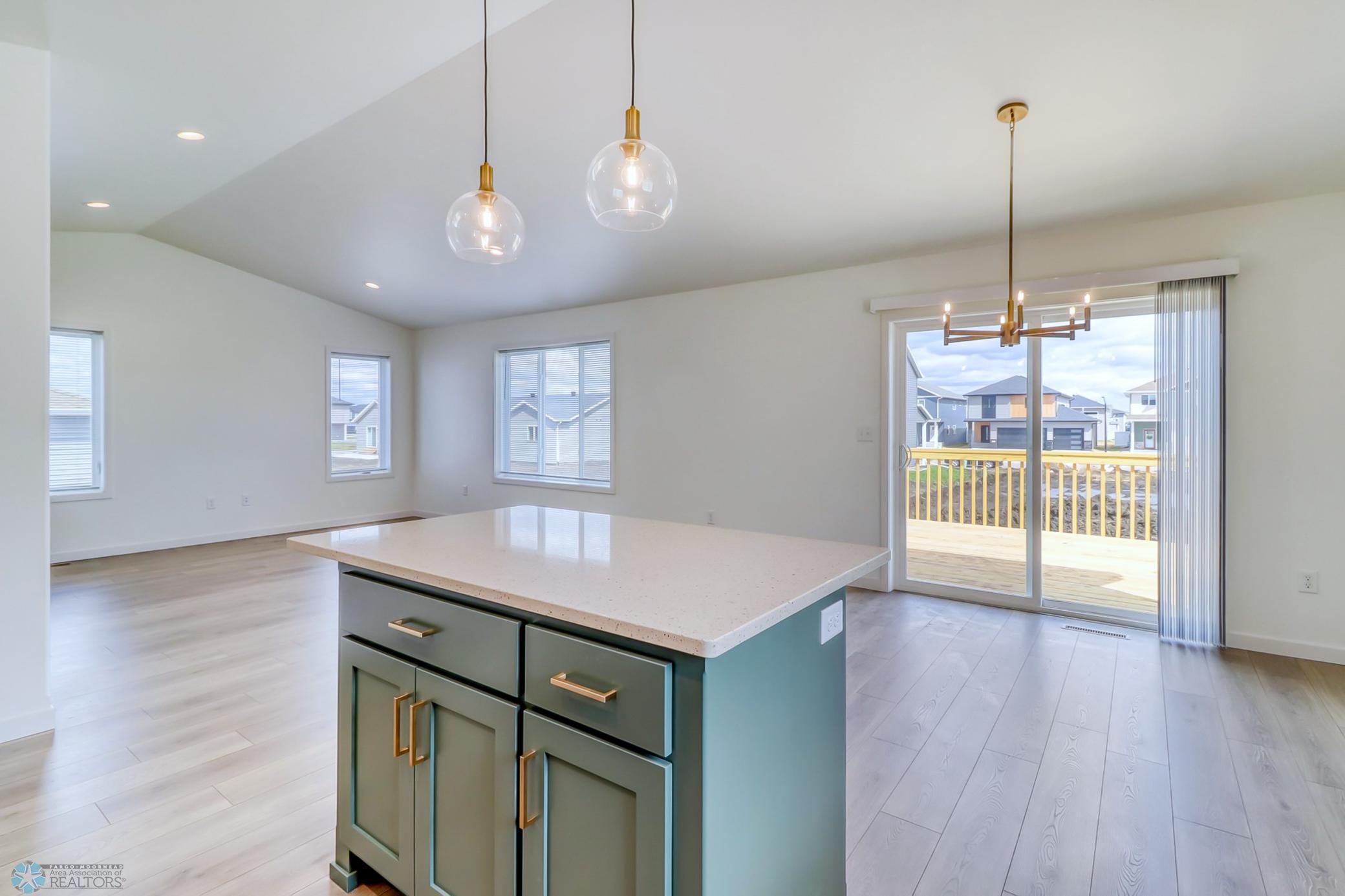 Kitchen1_4.jpg