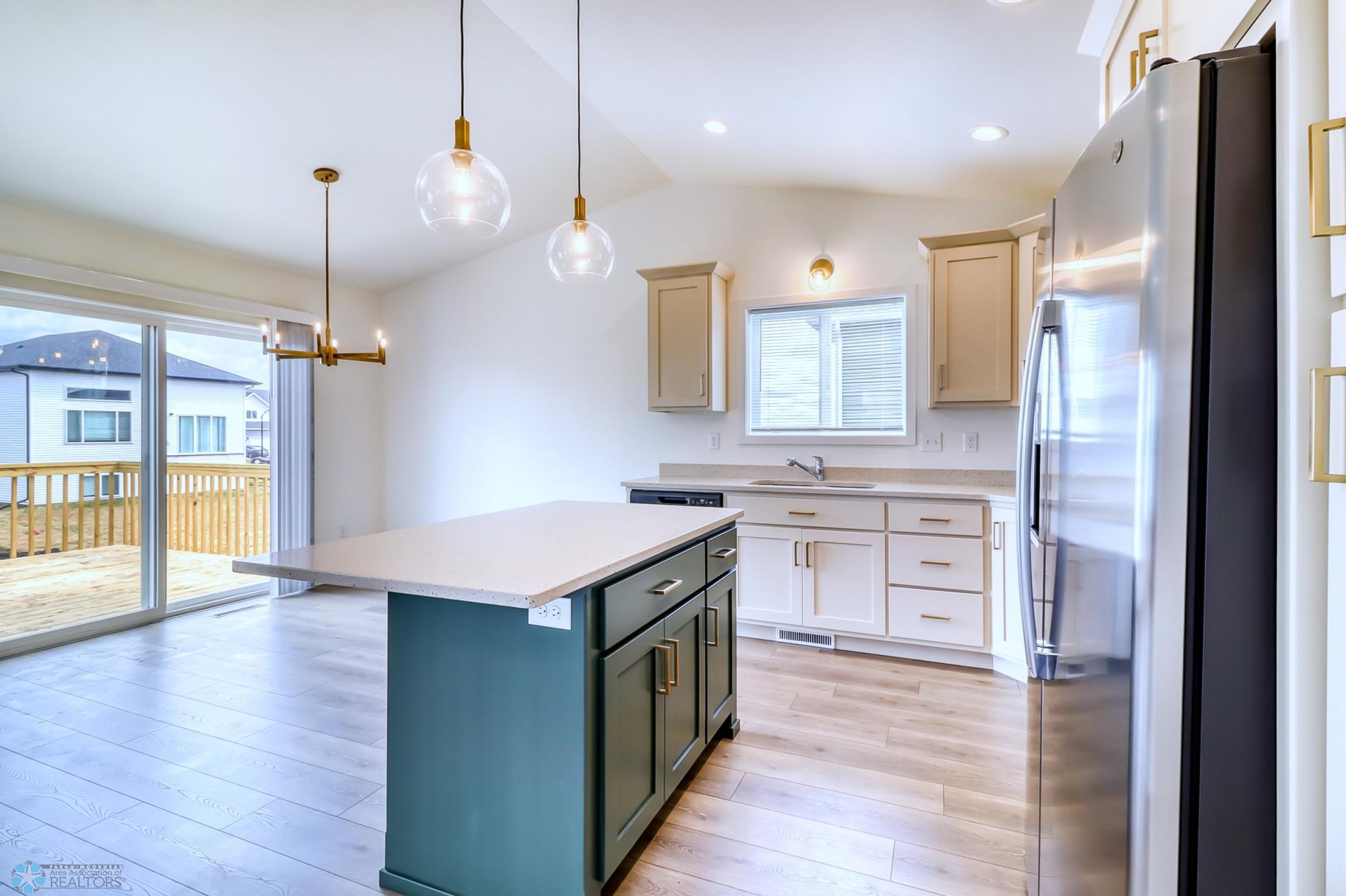Kitchen1_1.jpg