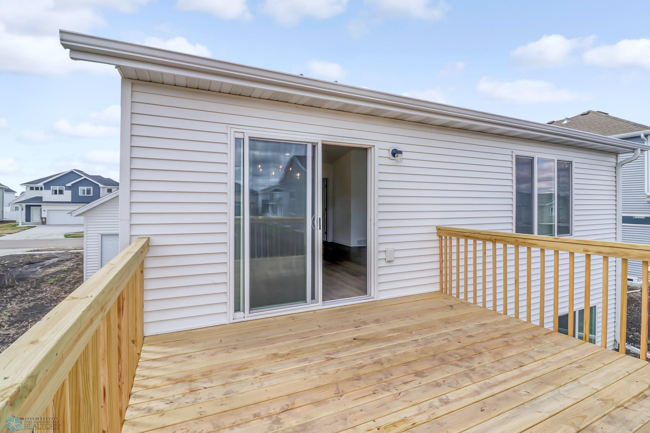 Backyard_deck.jpg