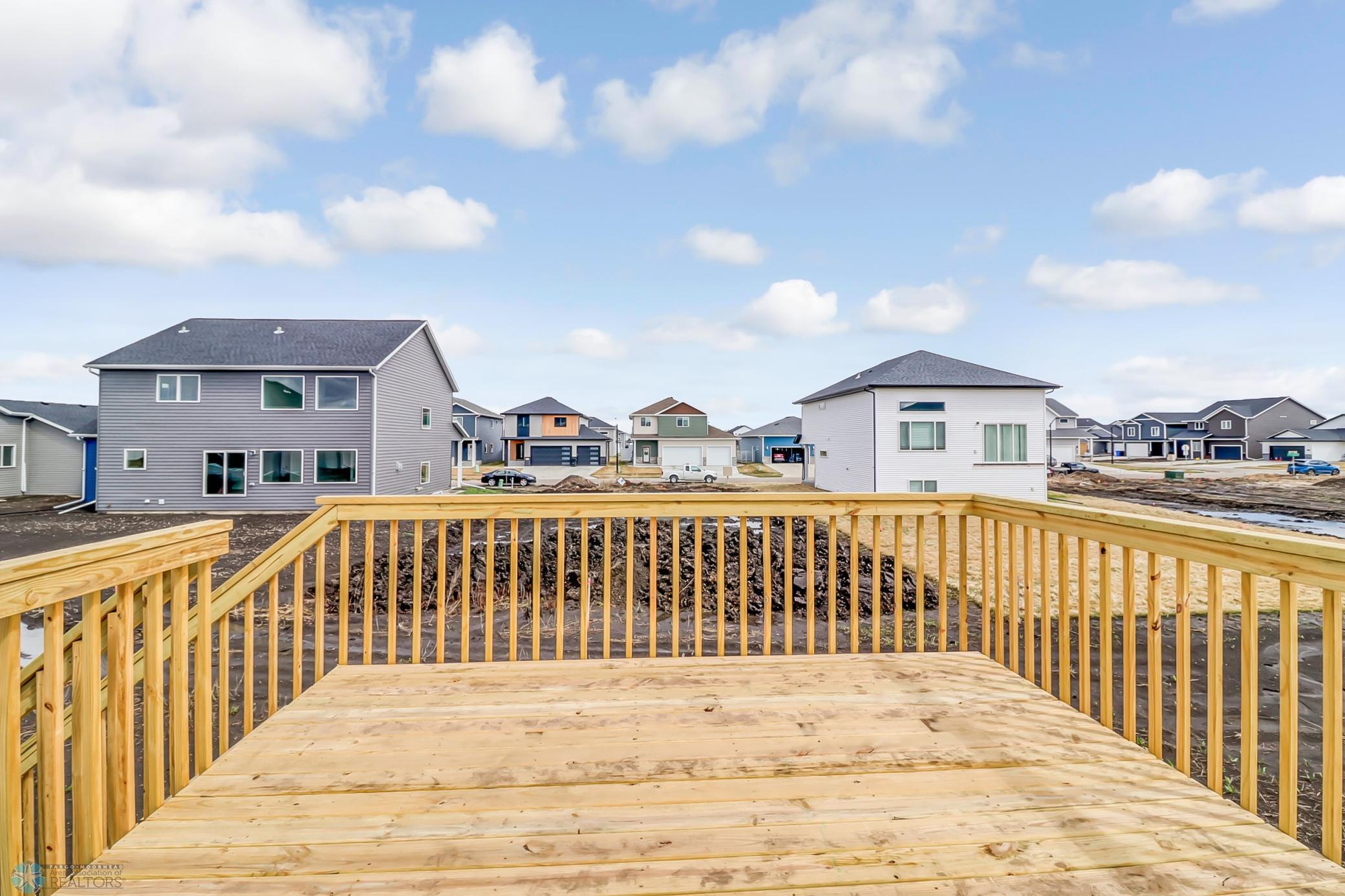 Backyard_deck1.jpg