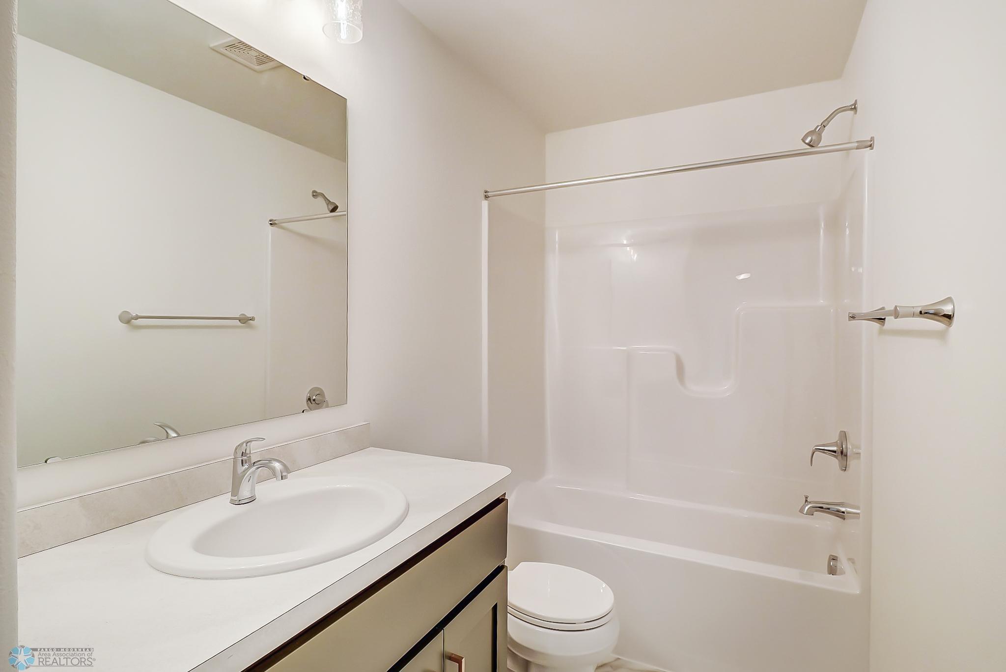 Basement Bathroom1_2.jpg