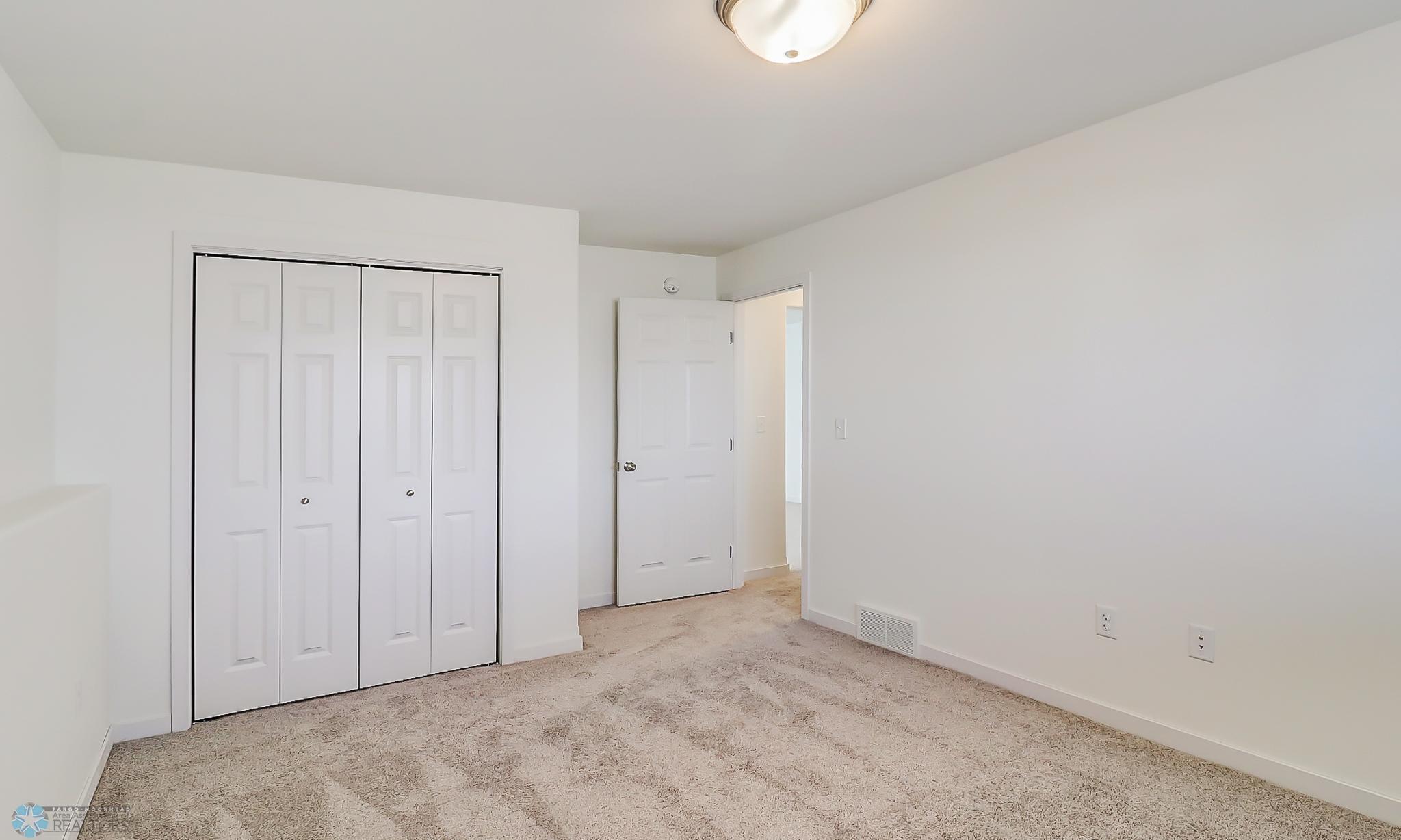 Basement Bedroom1_2.jpg