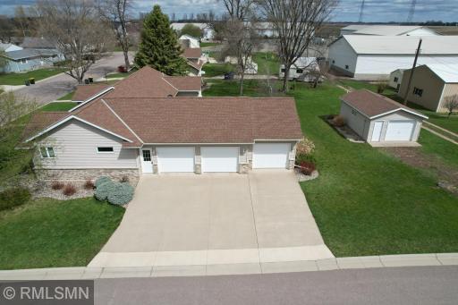403 NE 2nd Street, Buffalo Lake, MN 55314