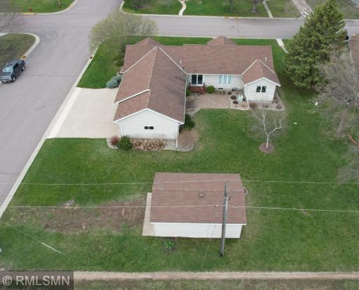403 NE 2nd Street, Buffalo Lake, MN 55314