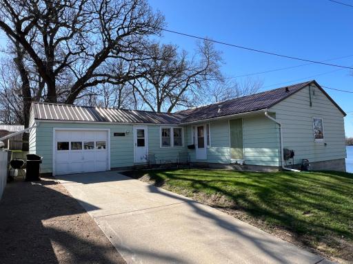 415 W 3rd Street, Fairmont, MN 56031