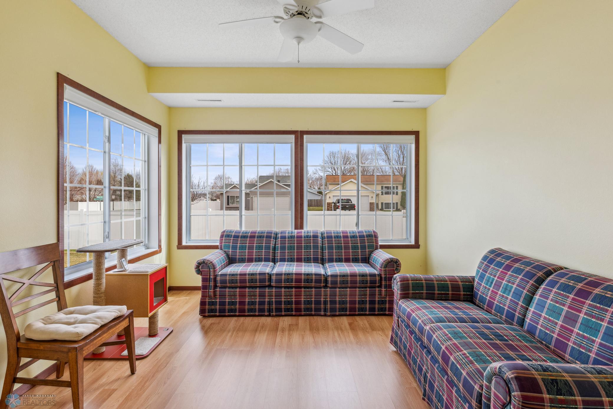 Den/Sunroom