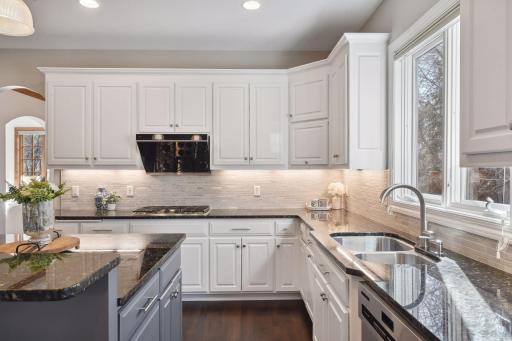 8562 French Curve, Eden Prairie, MN 55347