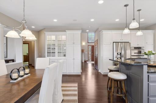 8562 French Curve, Eden Prairie, MN 55347